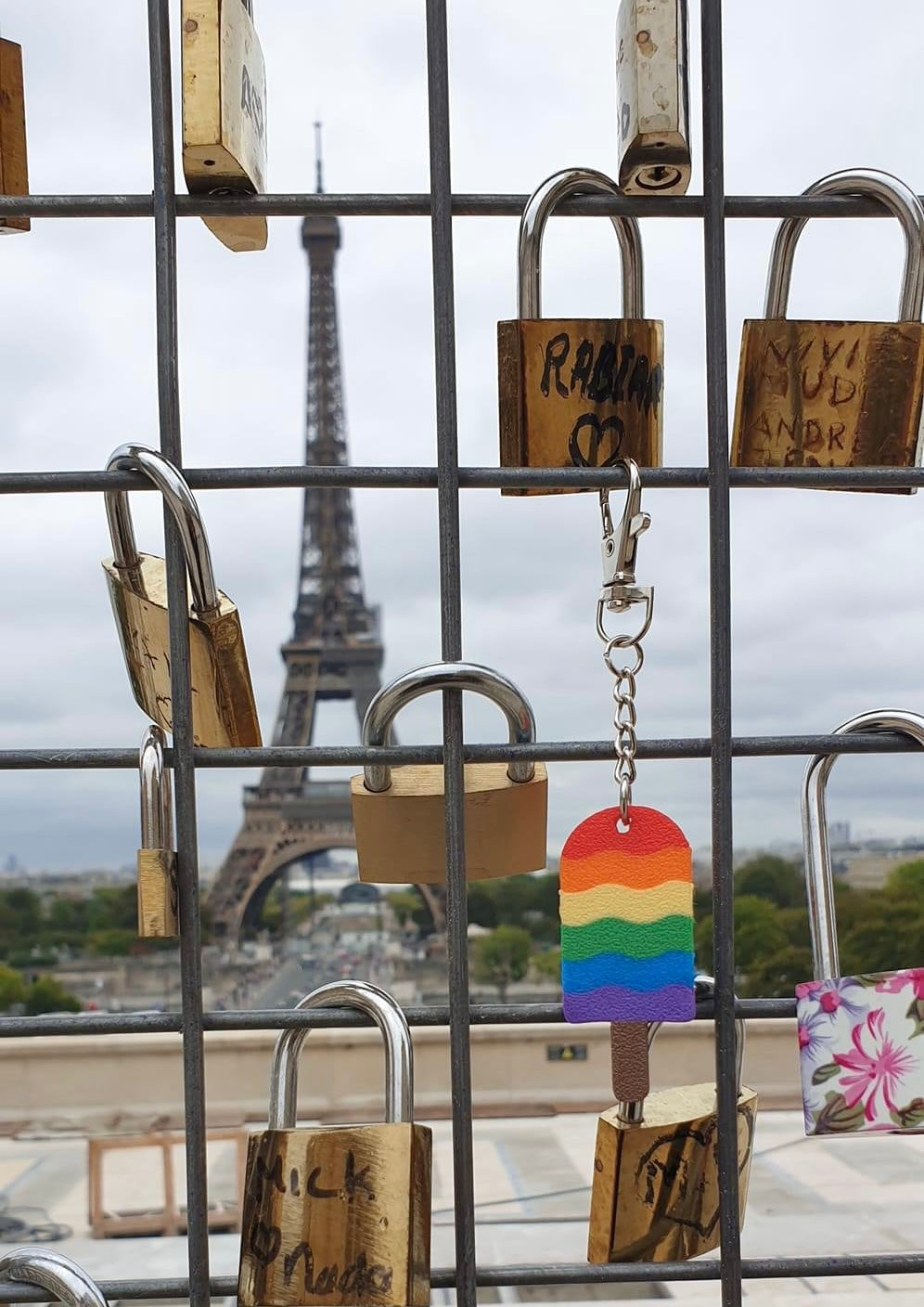 3D Rainbow Pride Swirlpop Key Chain in Paris, France